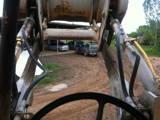 ขายรถตักเอวอ่อนราคาเบาๆ สภาพพร้อมใช้งาน เอกสารสัญญาซื้อขาย