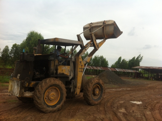 ขายรถตักเอวอ่อนราคาเบาๆ สภาพพร้อมใช้งาน เอกสารสัญญาซื้อขาย