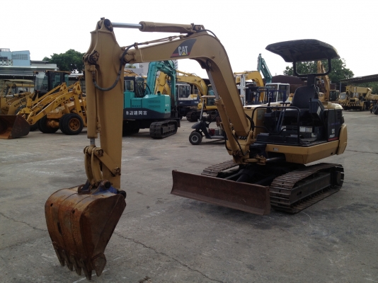 รถขุด MM35B ของ Mitsubishi ปั๊มนิ้ว คอนโทรลสั้น