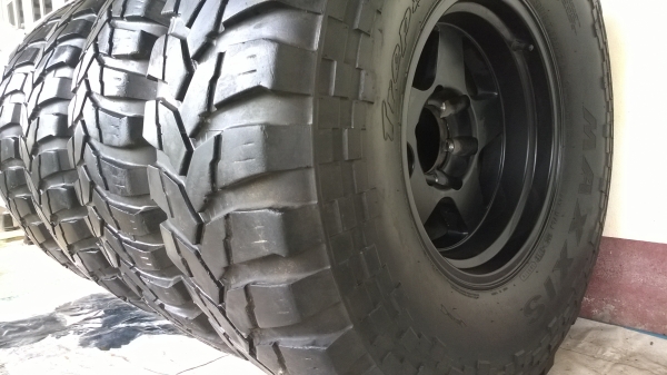 ล้อพร้อมยาง Maxxis Trepador Radial Mud Terrain 35*12.50*16 ปี12