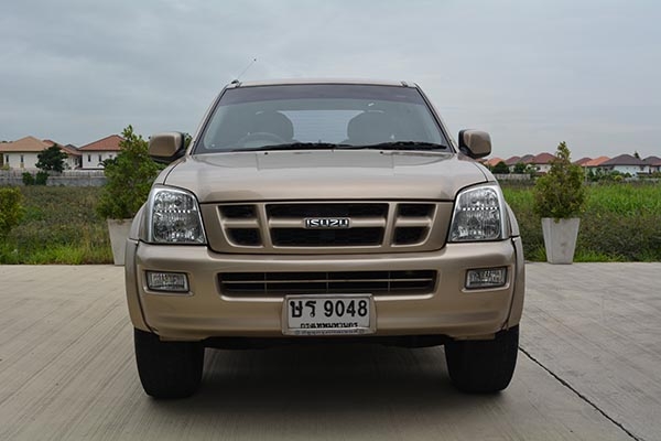 รถบ้านเจ้าของขายเองครับ ราคาโดนใจ จะไปเรียนต่อต่างประเทศครับ ISUZU HILANDERcab4 3.0 ปี2004 ไมล์115,xxx