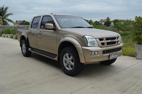 รถบ้านเจ้าของขายเองครับ ราคาโดนใจ จะไปเรียนต่อต่างประเทศครับ ISUZU HILANDERcab4 3.0 ปี2004 ไมล์115,xxx