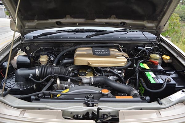 รถบ้านเจ้าของขายเองครับ ราคาโดนใจ จะไปเรียนต่อต่างประเทศครับ ISUZU HILANDERcab4 3.0 ปี2004 ไมล์115,xxx