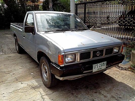 ขายnissan big m ปี92 เครืองเบ็นซิน ไม่เคยติดแก๊ส