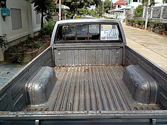 ขายnissan big m ปี92 เครืองเบ็นซิน ไม่เคยติดแก๊ส