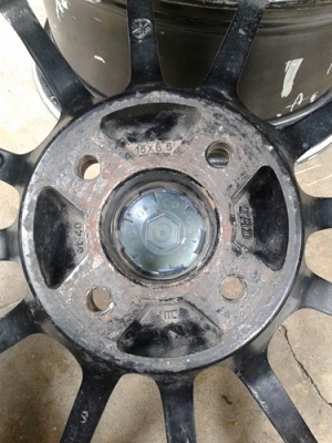 แม็กขอบ,15 4รู100 ลายสวยๆสภาพเดิม ชุดละ 3,700