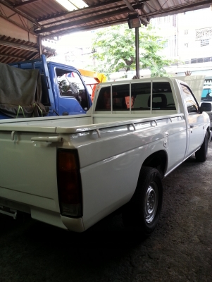 ขายรถกระบะตอนเดียว NISSAN BIG M ปี 95 เครื่องดีเซล  พวงมาลัยมีพาวเวอร์  สภาพดีพร้อมใช้งาน