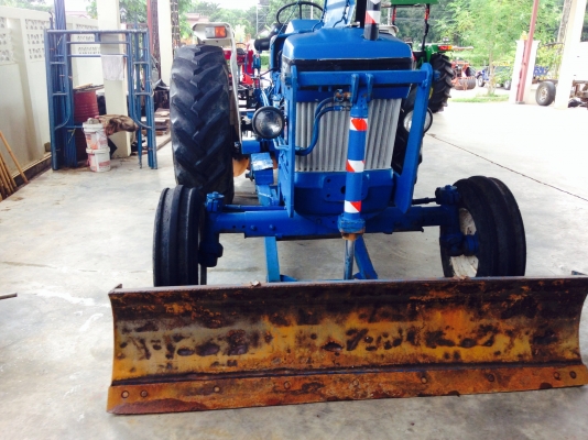 ขายฟอร์ด6610 ลดราคาเหลือ350000