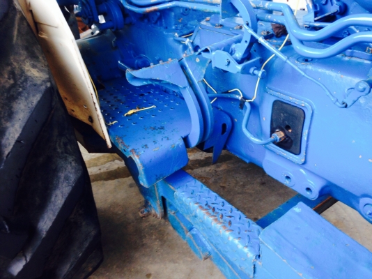 ขายฟอร์ด6610 ลดราคาเหลือ350000