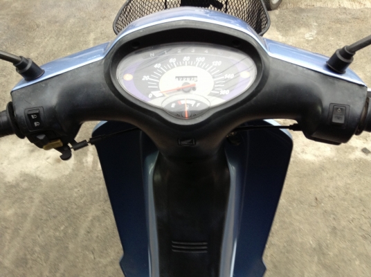 ขาย!!! ฮอนด้าดรีม125cc สภาพสวยเดิมๆ ปี45 รถเครื่องดีคับ ทะเบียนครบ ภาษีไม่หมด