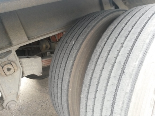 หางเทเลอร์ พื้นเรียบ3เพลา บ.สามมิตร ปี53 ผลิตจากบริษัทสามมิตร มีทั้งหมด 22 หาง