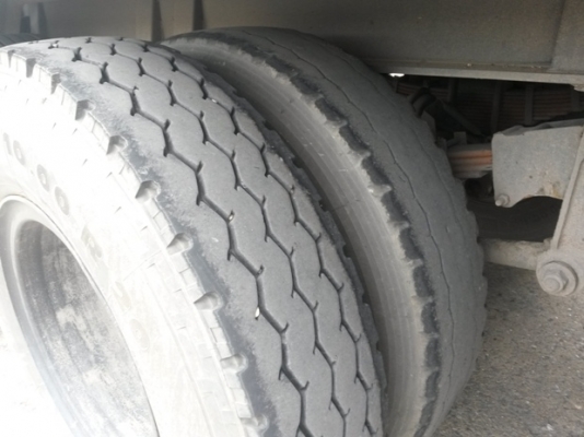 หางเทเลอร์ พื้นเรียบ3เพลา บ.สามมิตร ปี53 ผลิตจากบริษัทสามมิตร มีทั้งหมด 22 หาง