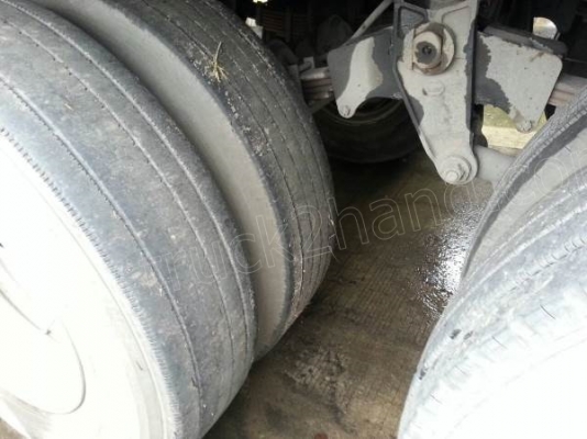 หางเทเลอร์ พื้นเรียบ3เพลา บ.สามมิตร ปี53 ผลิตจากบริษัทสามมิตร มีทั้งหมด 22 หาง