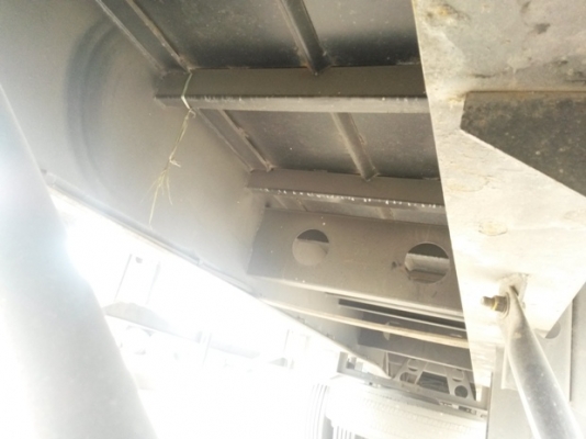 หางเทเลอร์ พื้นเรียบ3เพลา บ.สามมิตร ปี53 ผลิตจากบริษัทสามมิตร มีทั้งหมด 22 หาง