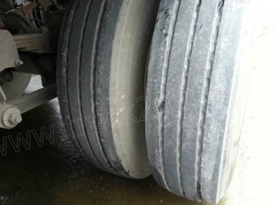 หางเทเลอร์ พื้นเรียบ3เพลา บ.สามมิตร ปี53 ผลิตจากบริษัทสามมิตร มีทั้งหมด 22 หาง