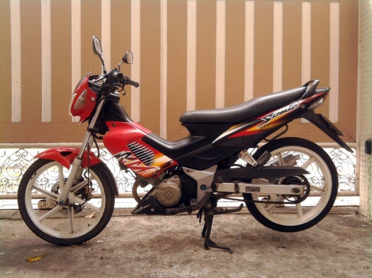 ขออนุญาติขาย Honda Sonic 125 รุ่นไมล์ขาว ตัว TOP ล้อแม็ก โอนให้ฟรีครับ