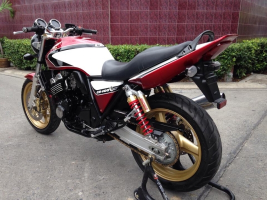 CB 400 ปี98 อินวอย สพม เก็บงานทั้งคันสวยมากๆ CB 400 ปี98 อินวอย สพม เก็บงานทั้งคันสวยมากๆ