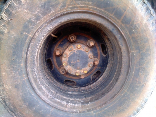 หกล้อ อีซูซูNKR110ห้างแท้ปี36เกียร์สั้น เล่มทะเบียนพร้อมโอน ราคา320000บ.ต่อรองกันได้ ครับ