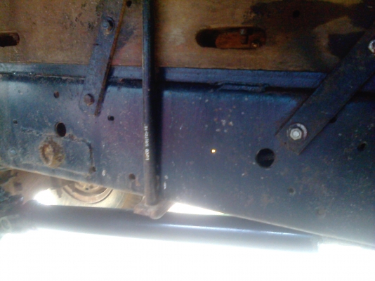 หกล้อ อีซูซูNKR110ห้างแท้ปี36เกียร์สั้น เล่มทะเบียนพร้อมโอน ราคา320000บ.ต่อรองกันได้ ครับ