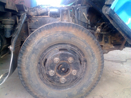 หกล้อ อีซูซูNKR110ห้างแท้ปี36เกียร์สั้น เล่มทะเบียนพร้อมโอน ราคา320000บ.ต่อรองกันได้ ครับ