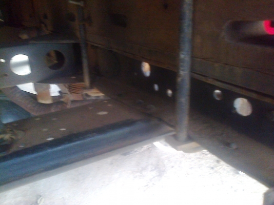 หกล้อ อีซูซูNKR110ห้างแท้ปี36เกียร์สั้น เล่มทะเบียนพร้อมโอน ราคา320000บ.ต่อรองกันได้ ครับ