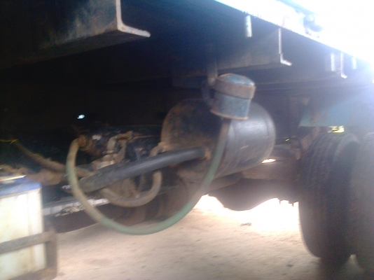 หกล้อ อีซูซูNKR110ห้างแท้ปี36เกียร์สั้น เล่มทะเบียนพร้อมโอน ราคา320000บ.ต่อรองกันได้ ครับ