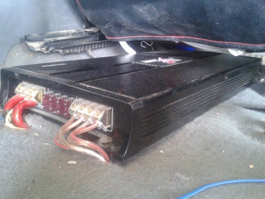 เครื่องเสียงรถยนต์12นิ้วยกชุด