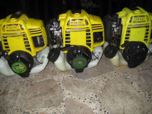 ขายเครื่อง 4จังหวะ ของใหม่ 1,800  ชนหางตัดหญ้าได้