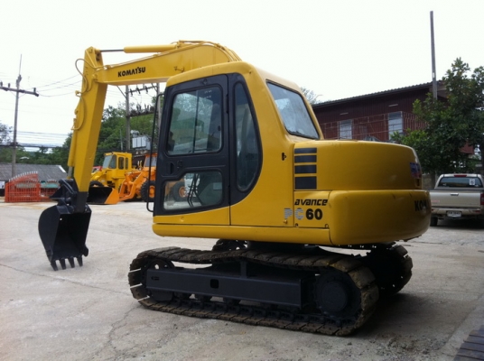 ขายรถขุด  KOMATSU PC60-7