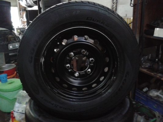 ขายล้ออะไหล่ ขอบ15 6รู139 พร้องยาง215 70 15 GOODYEAR