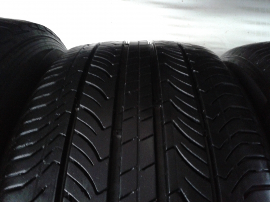ขายยาง225 50 17 MICHELIN MXV 8 เส้นละ 950