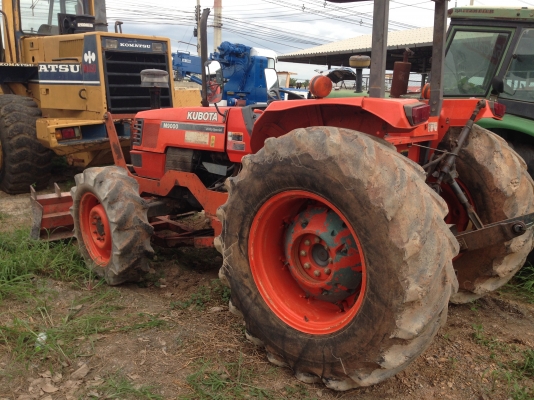 มาแล้ว KUBOTA M9000 ตามสภาพ พร้อมผาน สวยๆเอาไปเลย มาแล้ว KUBOTA M9000 ตามสภาพ พร้อมผาน สวยๆเอาไปเลย