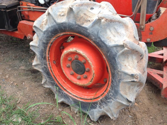 มาแล้ว KUBOTA M9000 ตามสภาพ พร้อมผาน สวยๆเอาไปเลย มาแล้ว KUBOTA M9000 ตามสภาพ พร้อมผาน สวยๆเอาไปเลย