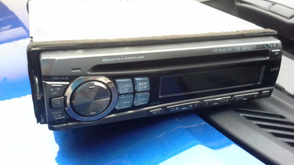วิทยุ Alpine  1DIN เล่น CD, MP3 เครื่องมือสองจากญี่ปุ่น