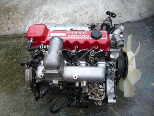 ขายเครื่องยนต์ NISSAN BD25 ฝาแดงสวยครับ
