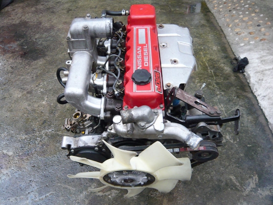ขายเครื่องยนต์ NISSAN BD25 ฝาแดงสวยครับ