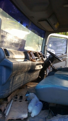 รถฮีโน่ 6 ล้อดั้ม FC4J 170 แรงม้า. ปี 49 สนใจติดต่อ 081 - 6079515 รถฮีโน่ 6 ล้อดั้ม FC4J 170 แรงม้า. ปี 49 สนใจติดต่อ 081 - 6079515