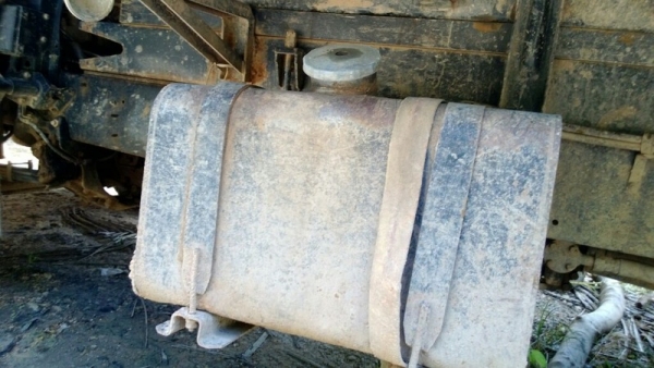 รถฮีโน่ 6 ล้อดั้ม FC4J 170 แรงม้า. ปี 49 สนใจติดต่อ 081 - 6079515 รถฮีโน่ 6 ล้อดั้ม FC4J 170 แรงม้า. ปี 49 สนใจติดต่อ 081 - 6079515