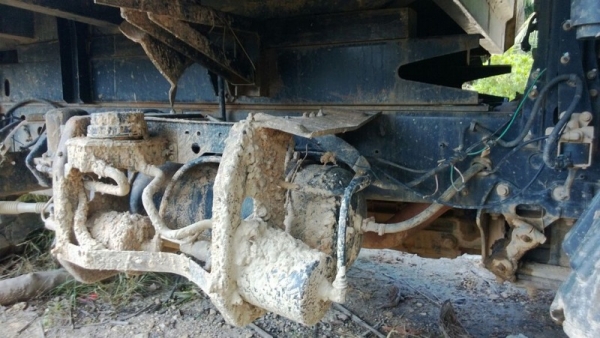 รถฮีโน่ 6 ล้อดั้ม FC4J 170 แรงม้า. ปี 49 สนใจติดต่อ 081 - 6079515 รถฮีโน่ 6 ล้อดั้ม FC4J 170 แรงม้า. ปี 49 สนใจติดต่อ 081 - 6079515