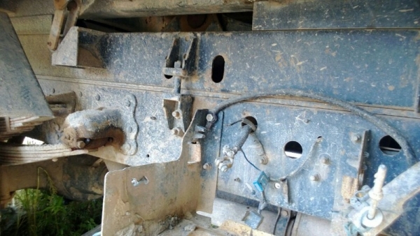 รถฮีโน่ 6 ล้อดั้ม FC4J 170 แรงม้า. ปี 49 สนใจติดต่อ 081 - 6079515 รถฮีโน่ 6 ล้อดั้ม FC4J 170 แรงม้า. ปี 49 สนใจติดต่อ 081 - 6079515