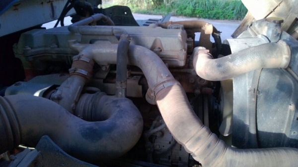 รถฮีโน่ 6 ล้อดั้ม FC4J 170 แรงม้า. ปี 49 สนใจติดต่อ 081 - 6079515 รถฮีโน่ 6 ล้อดั้ม FC4J 170 แรงม้า. ปี 49 สนใจติดต่อ 081 - 6079515