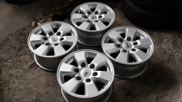 แม็กเดิม 15 TOYOTA PRERUNNER