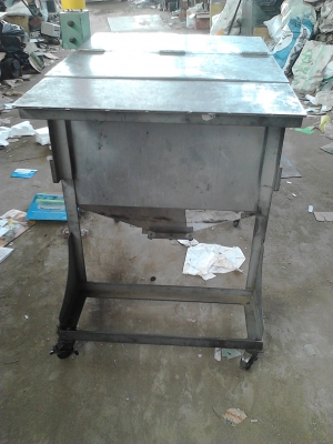 ขาย..ถังสแตนเลสผสมเม็ดพลาสติก ขาย..ถังสแตนเลสผสมเม็ดพลาสติก