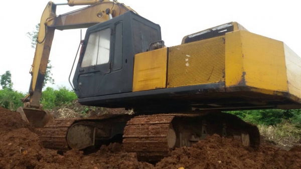 เน็ท40จบขายSUMITOMO F2 2800ไฟฟ้าครบ สภาพสวยพร้อมใช้ ราคาต่อรองได้ ติดต่อได้ที่คุณ อ๊อฟ พิจิตร 086-737-9991