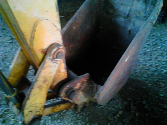 ขายแทรกเตอร์D4D เอกสารเล่มทะเบียน สภาพสวยพร้อมใช้ ราคาต่อรองได้ ติดต่อได้ที่คุณ อ๊อฟ พิจิตร 086-737-9991