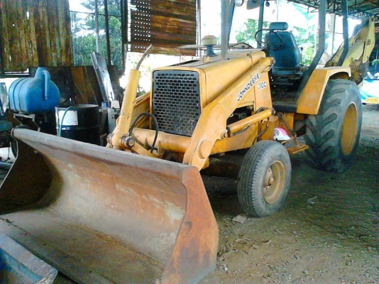 ขายแทรกเตอร์D4D เอกสารเล่มทะเบียน สภาพสวยพร้อมใช้ ราคาต่อรองได้ ติดต่อได้ที่คุณ อ๊อฟ พิจิตร 086-737-9991