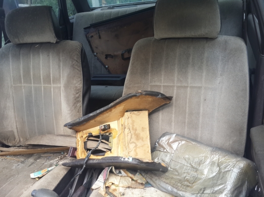 ขาย Toyota Corona AT151 เอกสารครบแถมชุดแก๊ส 1ชุด ขาย Toyota Corona AT151 เอกสารครบแถมชุดแก๊ส 1ชุด