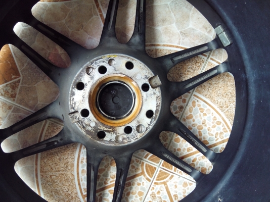 wed sport 17 4/100/114.3et45กว้าง7.5ทั้ง4วงงานเดิมๆสีเดิมไม่มีซ่อม มีรอยวงเดียวนิดๆ ราคาเบาๆ7500