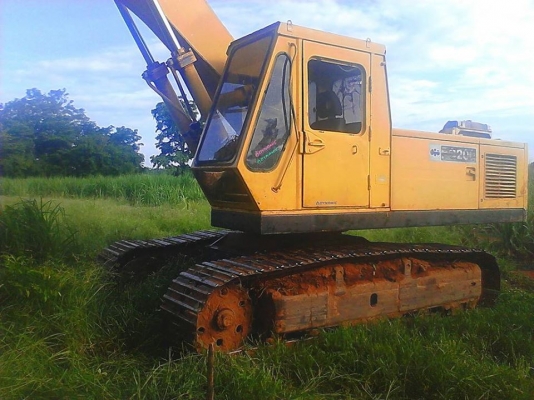 ***ขายแล้วครับขอบคุณ Truck2hand ขายแบคโฮ ราคาเบาๆ KOMATSU PC200-1 เครื่องเดิมปั้มเดิม เครื่องKOMATSU 6D105-100HP 6สูบ เครื่องดี แน่นดี แรง ปั้มดี แรงดี ทำงานดีไม่โหลด บูมอาร์มสวยไม่ปะไม่ดาม ไม่มีร้าว เอวแน่นดี ช่วงล่าง70-75\% แทร็กดีครบ เฟรมดีไม่ผุ โรลเลอร