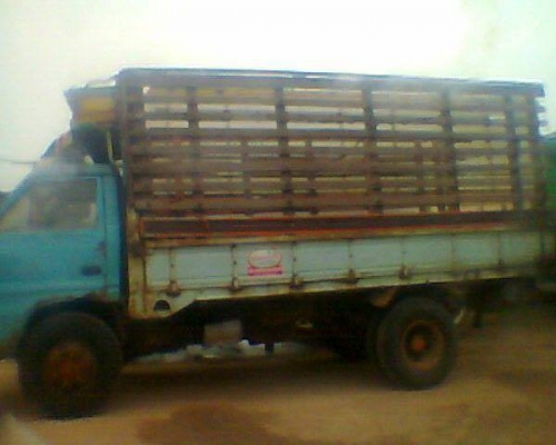 **238,000 บ.ต่อรอง**ขาย6ล้อ ช่วงล่างใหญ่ๆ ราคาเบาๆ ISUZU Ks 110 4BD1-110แรงฝาขาว แรง อึด ทน ไม่จุกจิก เกียร์115 ไม่มีหลุด ช่วงล่างFหน้า-หลัง คัสซี ดี เสริมบน-ล่างเหล็กหนาแข็งแรง ไม่มีผุ กระบะพื้นไม้คอกไม้สภาพดี ยาว4.30ม. พื้นดีคอกดีไม่ผุ หัวเก๋งเดิมๆ สีสั